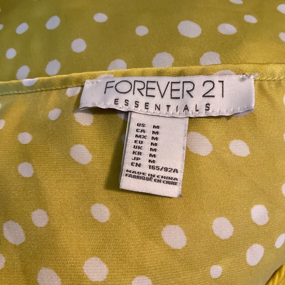 Forever 21 Sleeveless Blouse Chartreuse Polka Dot Sheer Sz M Pocket Pullover - Picture 7 of 8